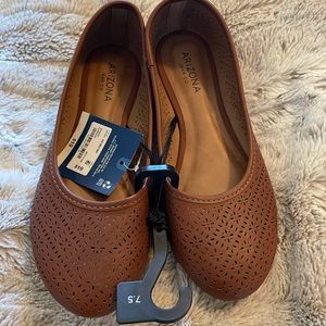 Arizona flats size 7.5